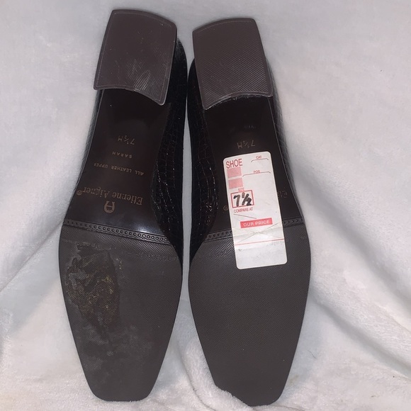 Etienne Aigner short heel shoe - Picture 10 of 10